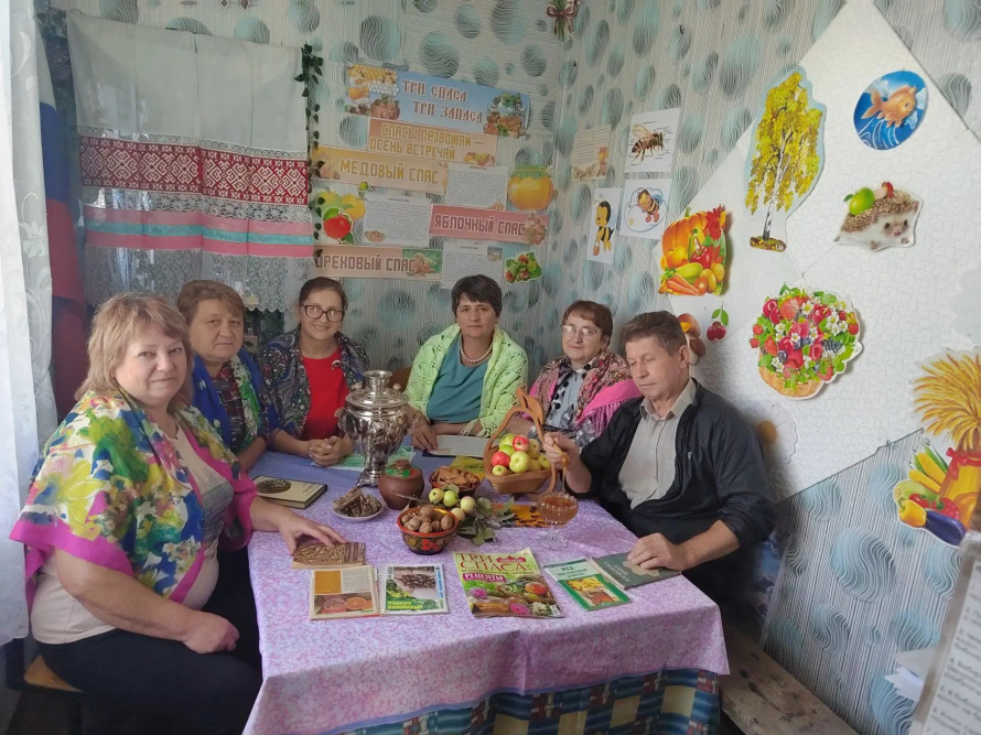 Августовские спасы. Застольные песни к любому празднику