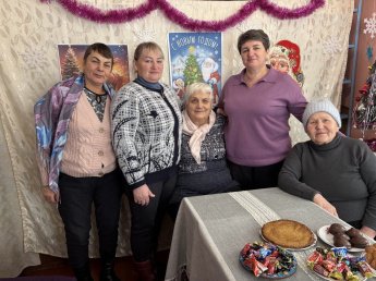Нас старость дома не застанет