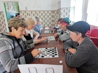 Белые против чёрных
