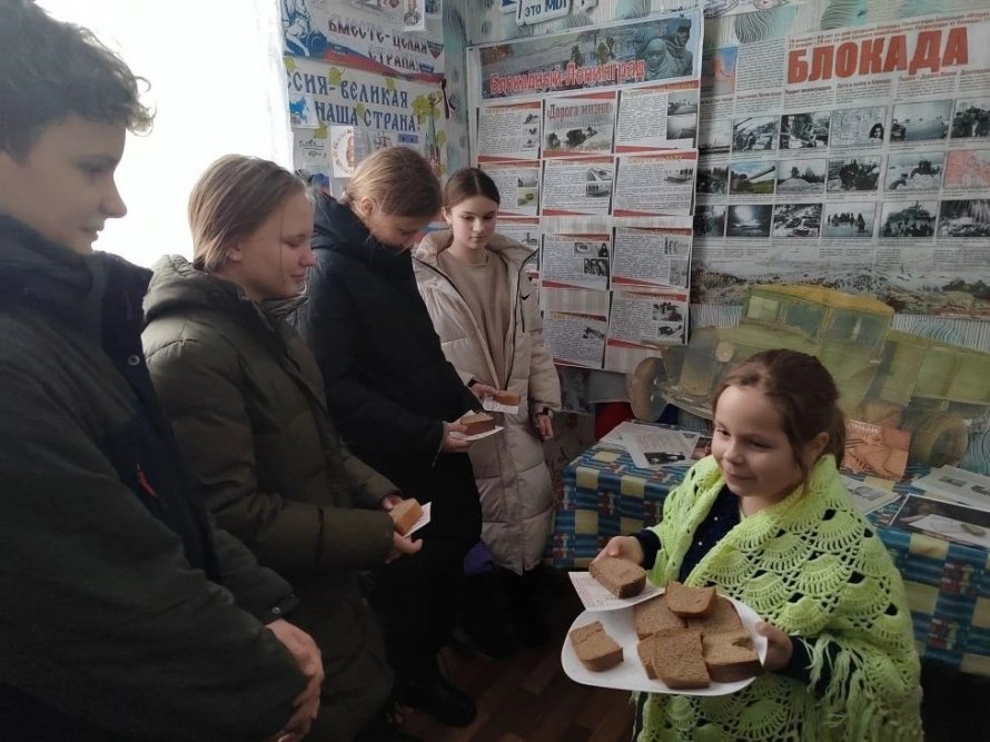 «Дорогу жизни вечно будем помнить»