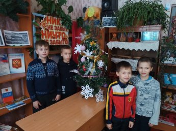 "Новогодние снежинки". 